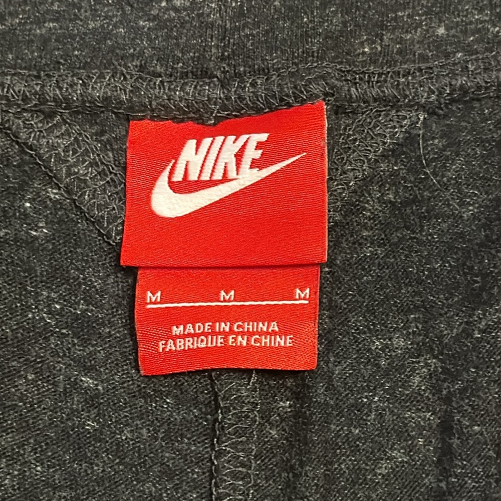 Nike Vintage Just Do It Shorts - Picture 2 of 9